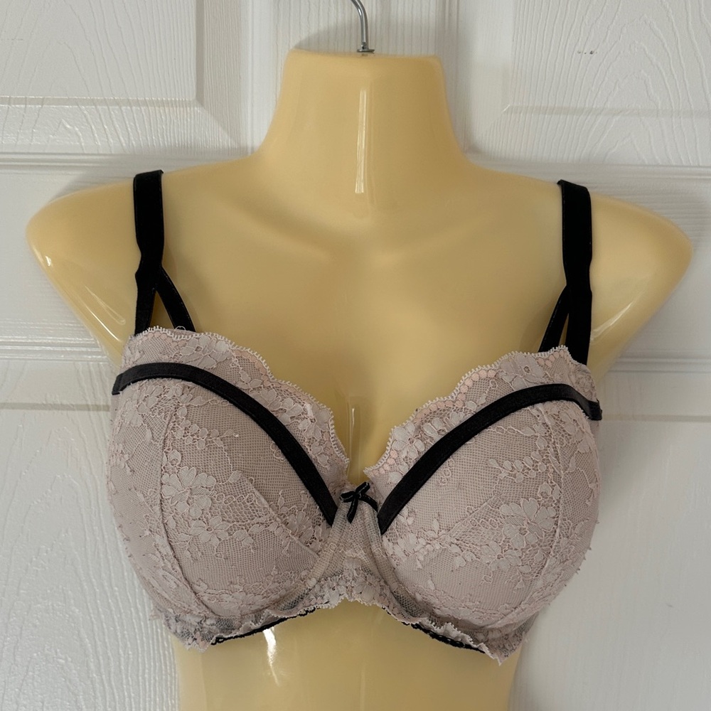 Victoria's Secret Dream Angels Underwire Push Up Bra 34DDD